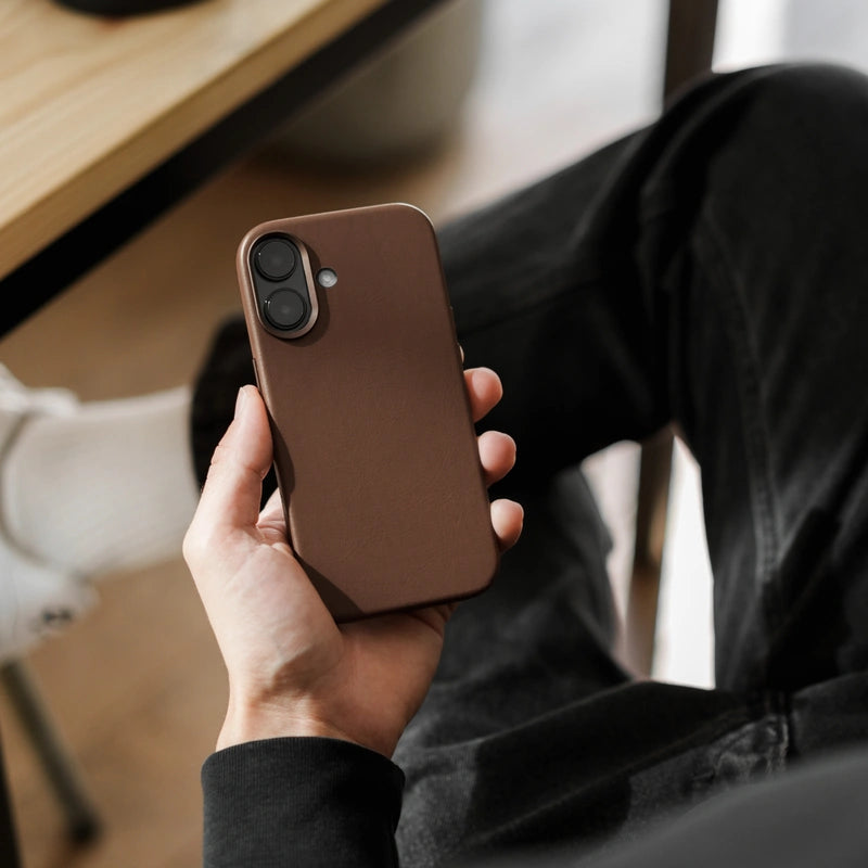 Étui en cuir pour iPhone 17