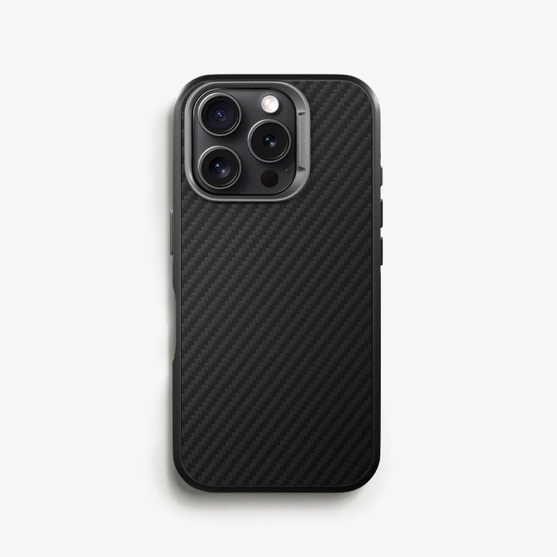 Étui pour iPhone 16 Pro en carbone