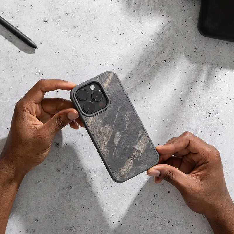 iPhone 17 Pro Max Housse Pierre