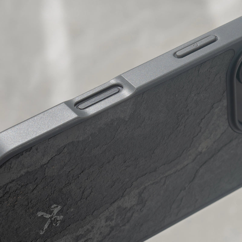 iPhone 17 Coque Bumper Case Pierre