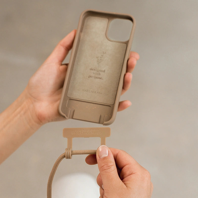 Chaîne de téléphone iPhone 16 Pro Taupe