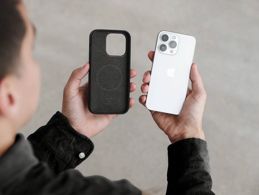coque iphone 15 bois noyer