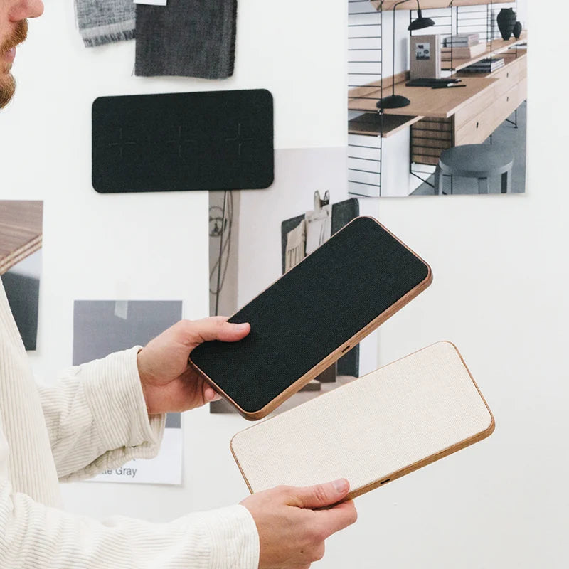 Station de recharge inductive en bois de chêne