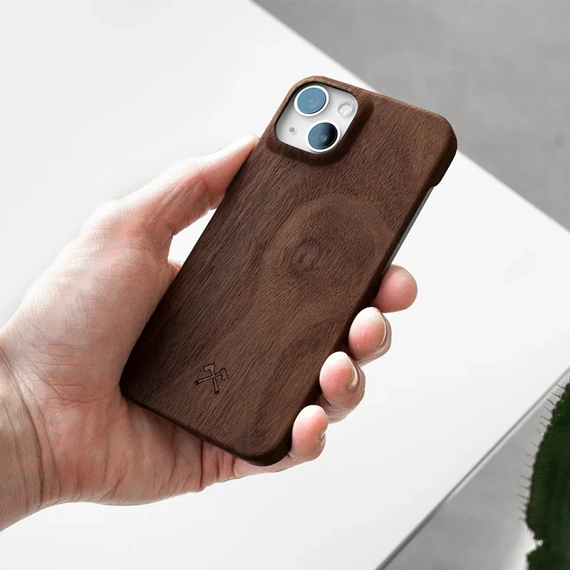 Étui en bois fin pour iPhone
