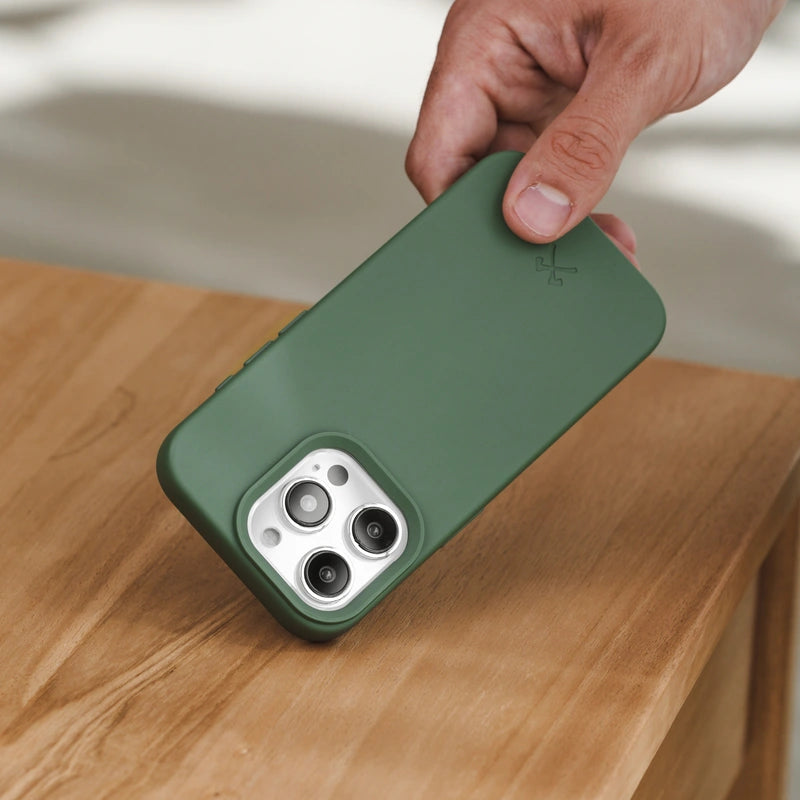 Housse pour portable Iphone 15 durable Bio MagSafe vert